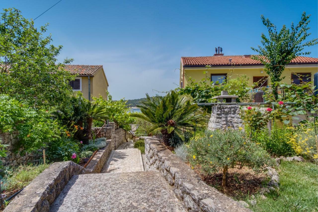 Sheshe Leilighet Mali Lošinj Eksteriør bilde